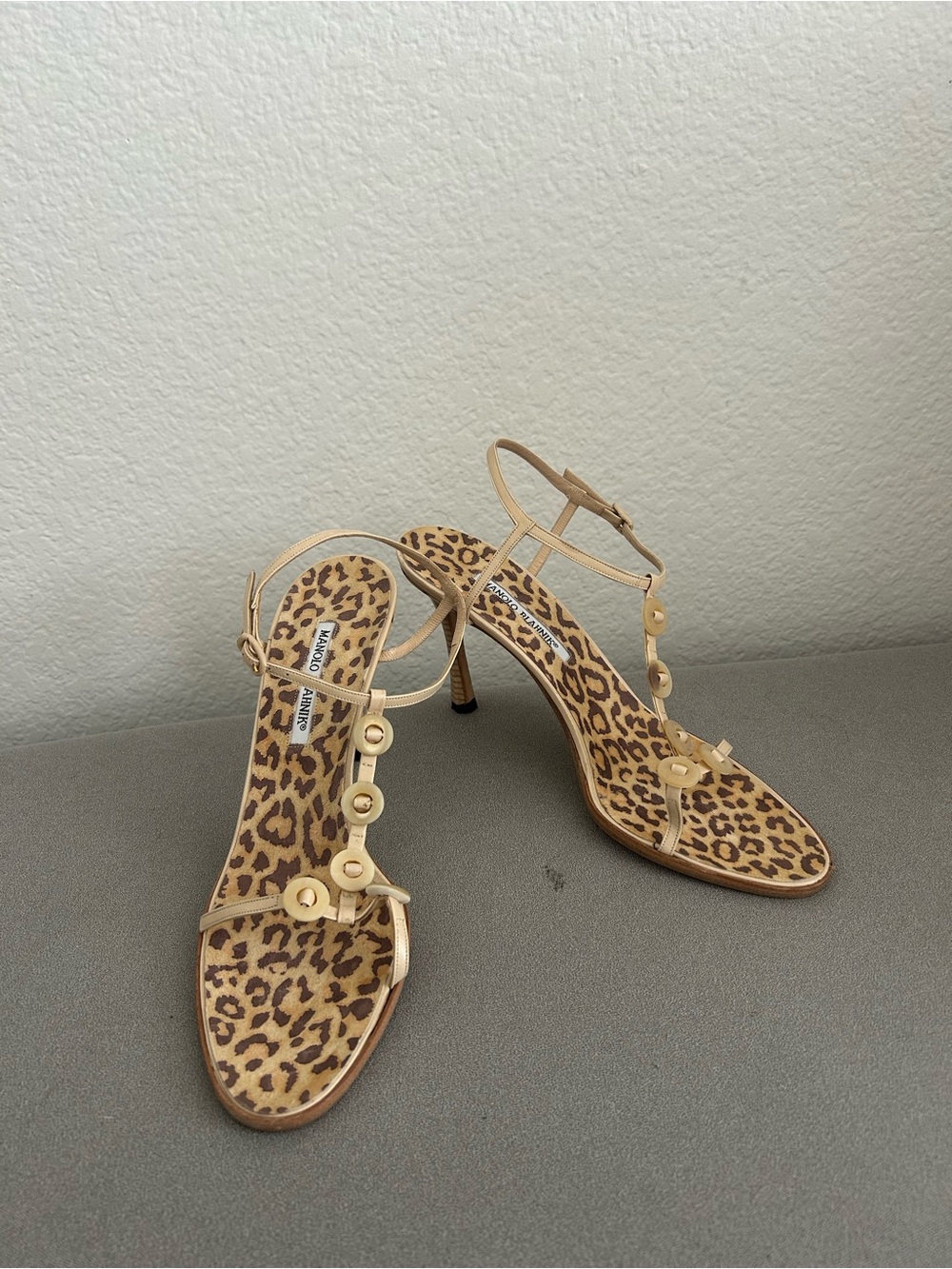 Vintage Manolo blahnik t strap button heels with cheetah print base